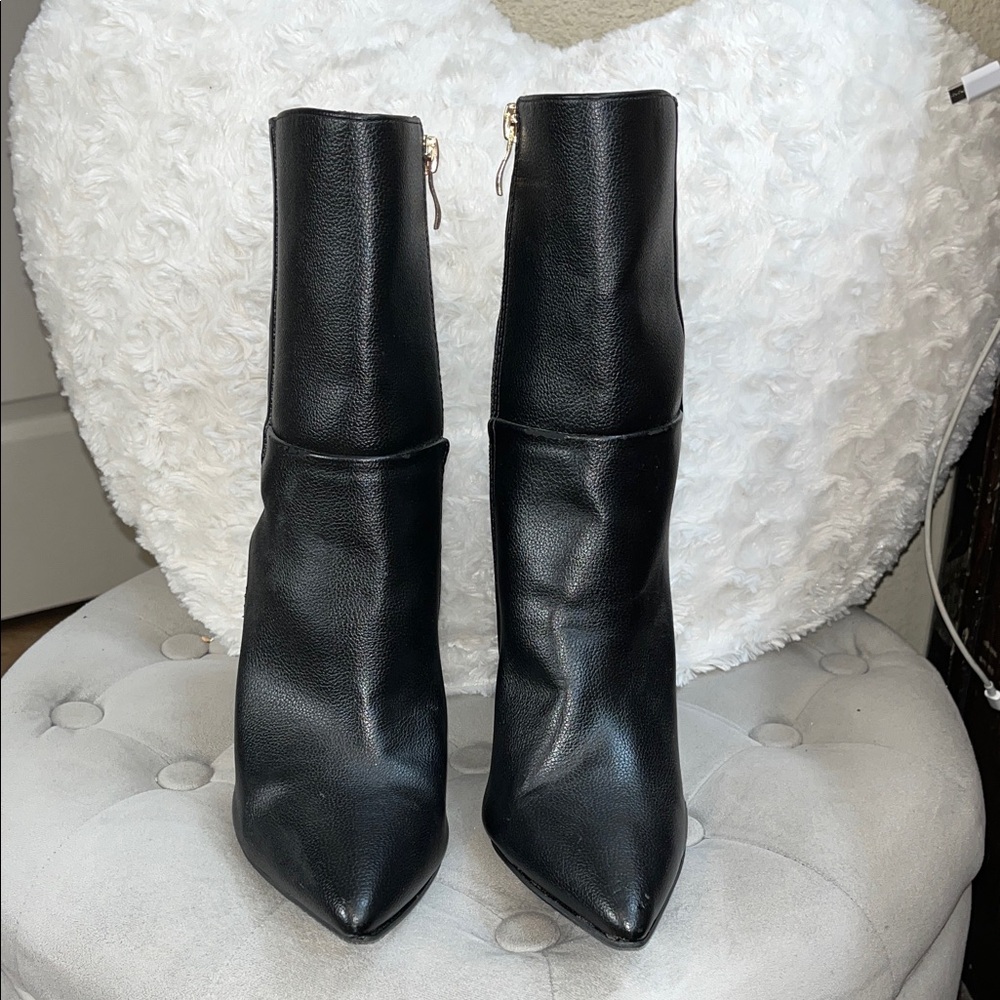 Lulu's Black Pointed Toe Leather Ankle Boots with Side Zipper
